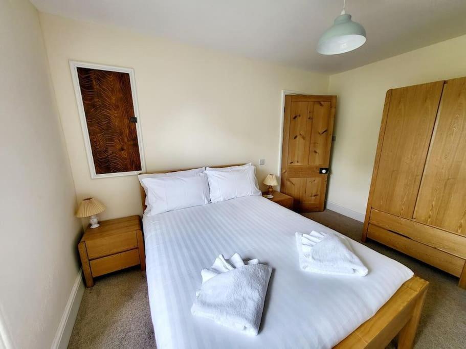 8 Duke Street - Launceston Cornwall Eksteriør billede
