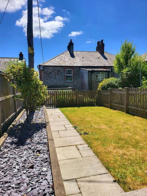 8 Duke Street - Launceston Cornwall Eksteriør billede